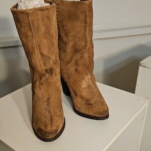 Women's Tan Suede Boots